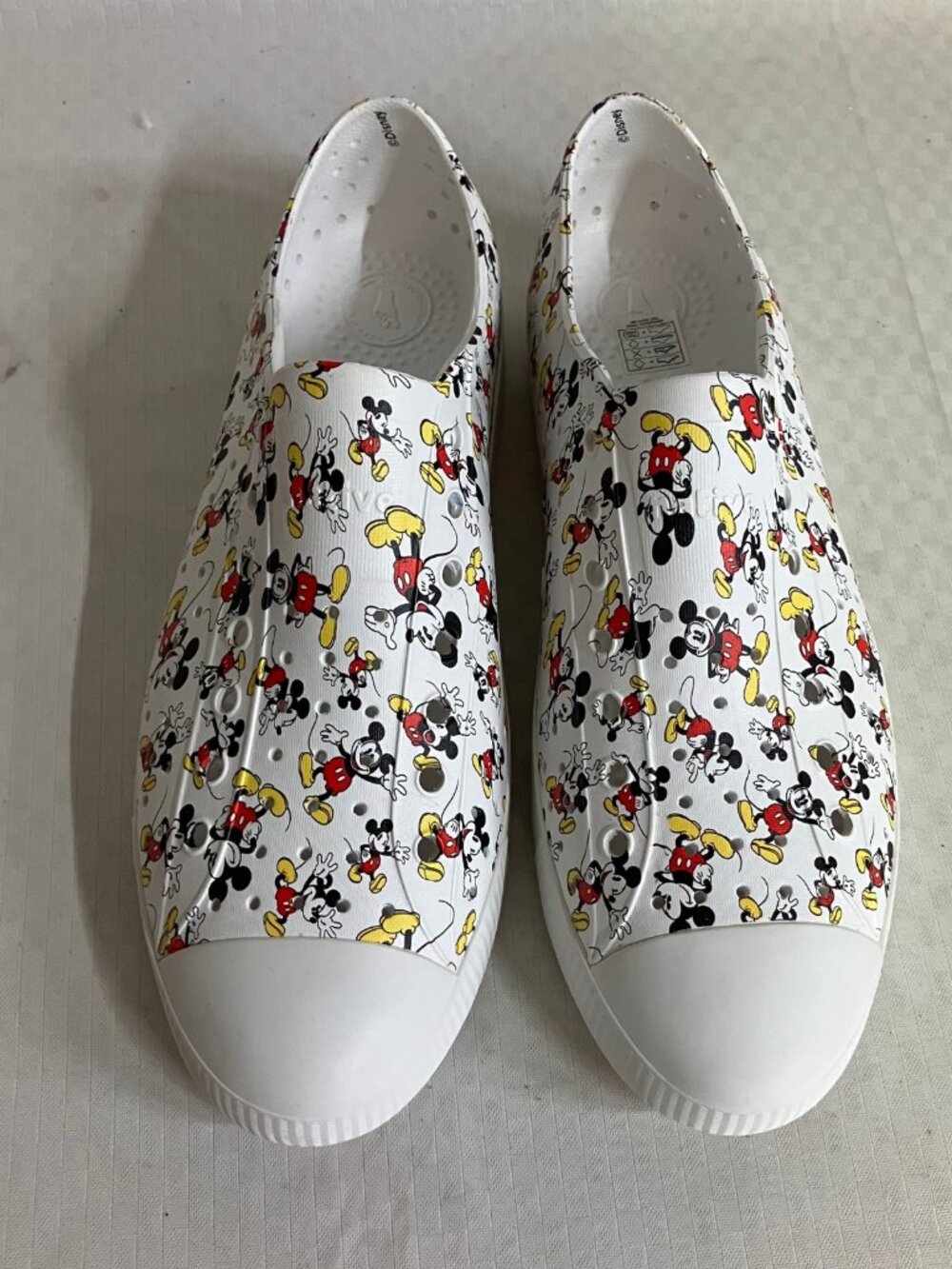 Native Disney Sneaker Shoes Women's 13M Multicolor Mickey All Over Print Slip On